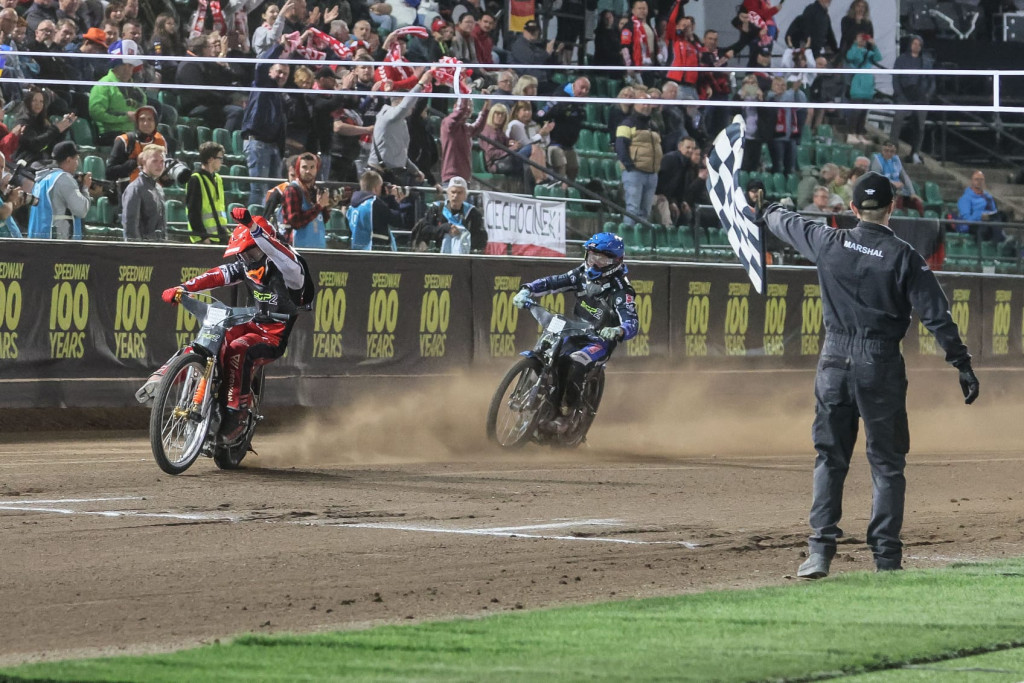 CIERNIAK LEADS POLISH 1-2-3 IN FIM SGP2 OPENER IN PRAGUE