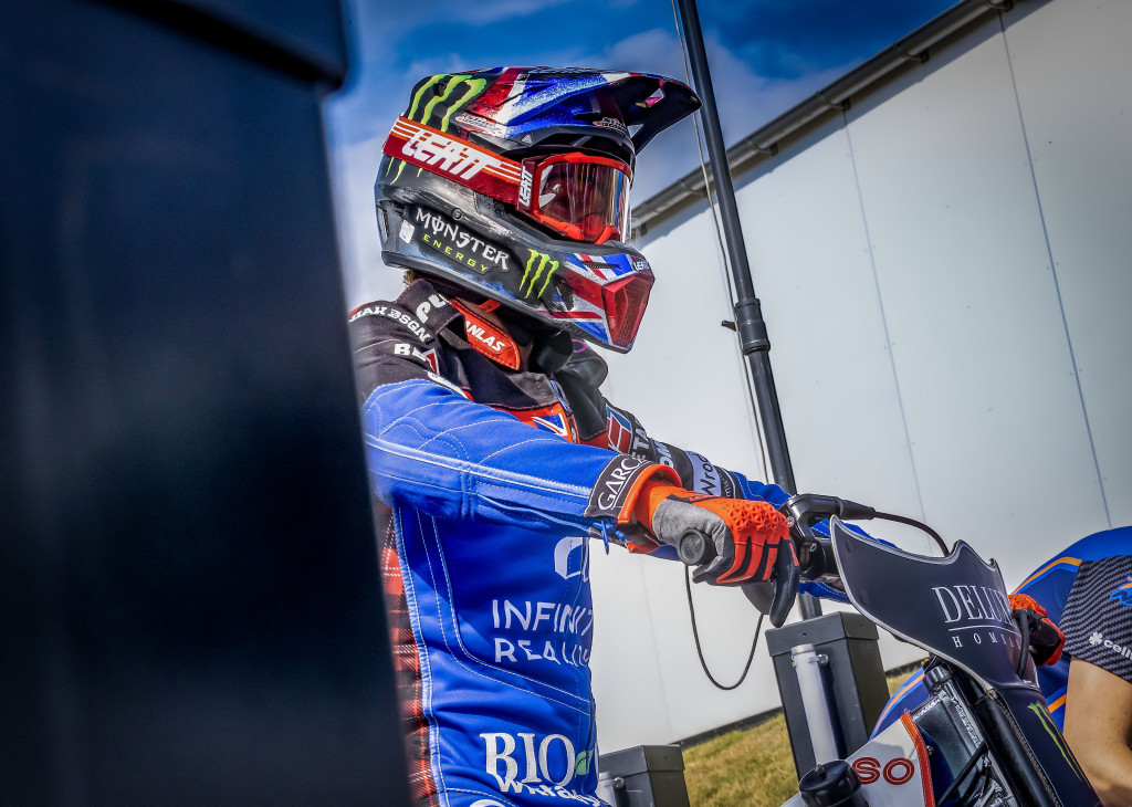 BEWLEY SEEKS TORUN TRIUMPH