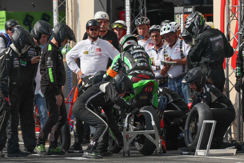 02-Team-KWT-large.jpg