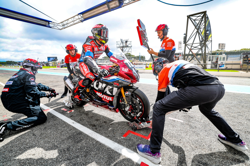 Yoshimura SERT Motul heading to victory in the 2023 Bol d'Or