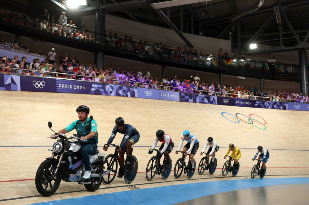 Kevin Quintero during the Men's Keirin event