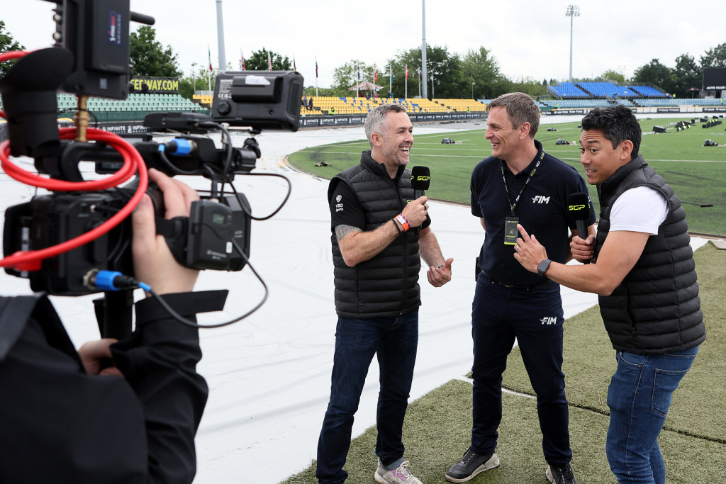 FIM SGP-Verse pit reporters interview FIM Speedway Racing Director Phil Morris 