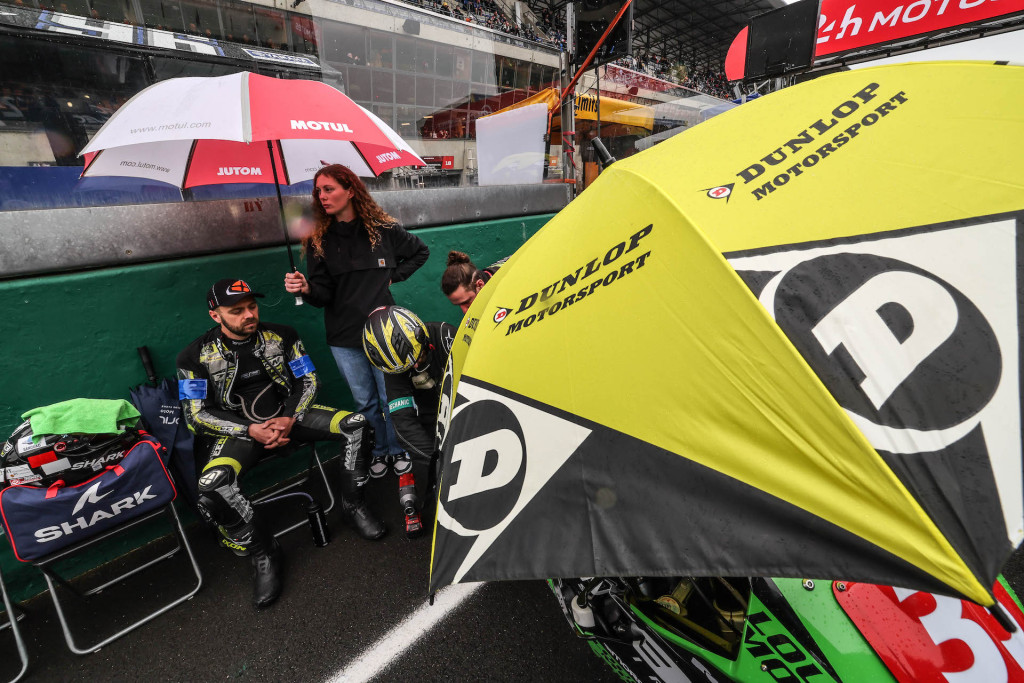 Team 33 Louit April Moto、「感情のジェットコースター 」でEWCスーパーストックのトップ5を達成 | FIM ...