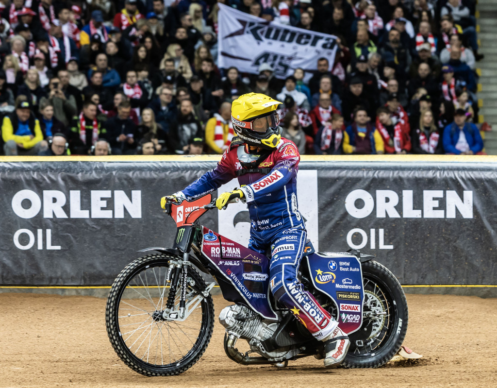 FALUBAZ CONFIRMS KUBERA DEAL