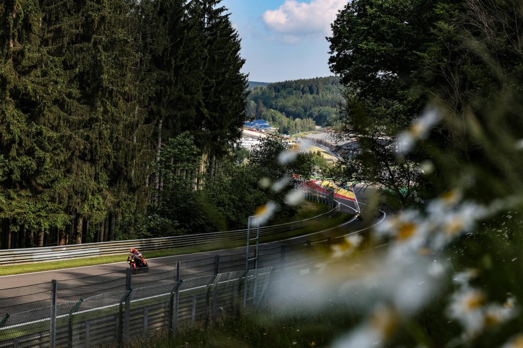 14-Infiniteam-FLAM-Racing-large.jpg
