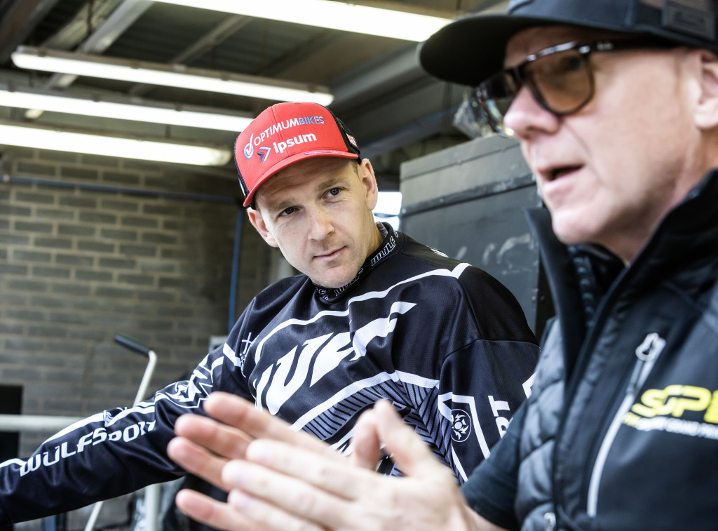 Dan-Linfoot-and-Tony-Rickardsson-1-large.jpg