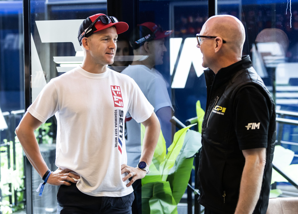 Dan-Linfoot-and-Tony-Rickardsson-2-large.JPG