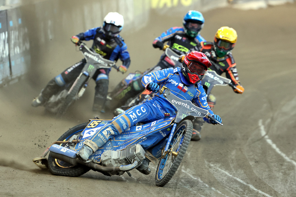 Zmarzlik stormed to second spot in his local event. PHOTO: Jarek Pabijan