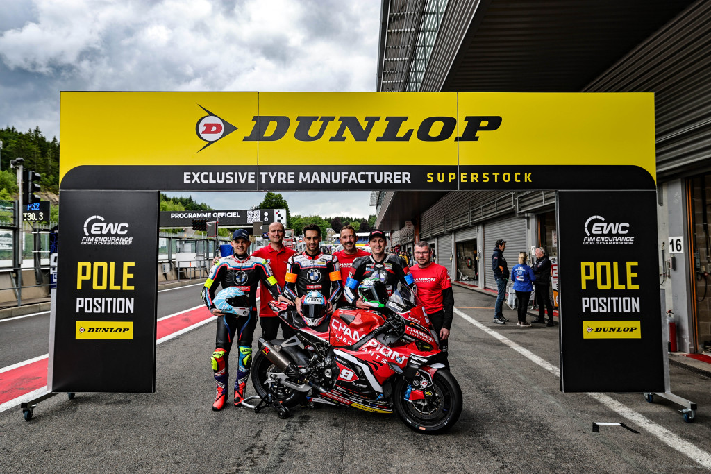 Despite-a-heavy-crash-for-Mercado,-Champion-MRP-Tecmas-took-the-Superstock-pole-large.jpg