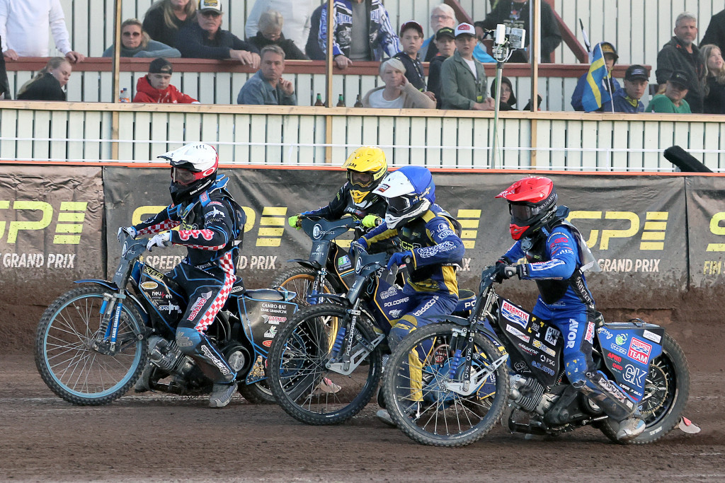 Malilla hosts more wheel-to-wheel SGP2 action. PHOTO: Jarek Pabijan
