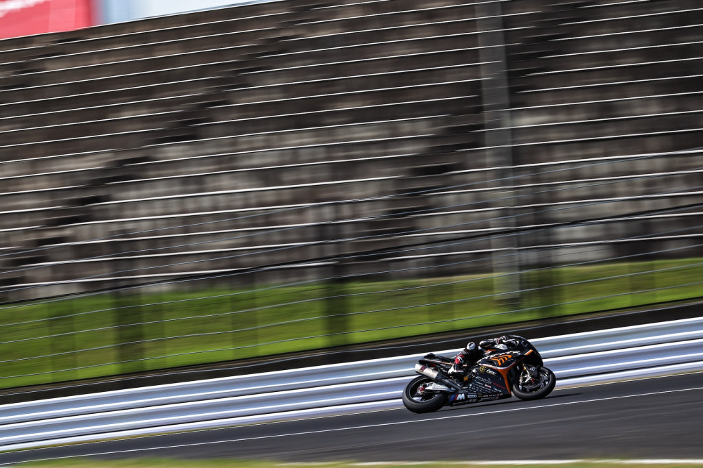 GS-011801-Ewc-Suzuka-8-H-2025-AutoRace-Ube-Racing-Team-large.jpg