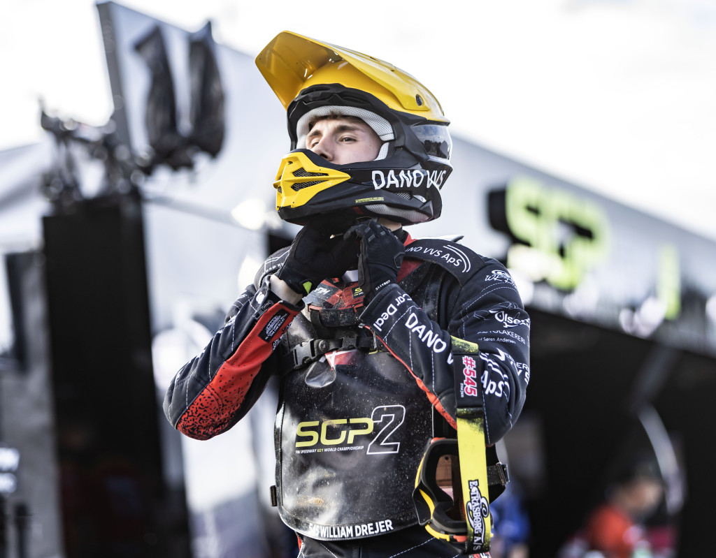 DREJER EXTENDS WITH CHAMPIONS