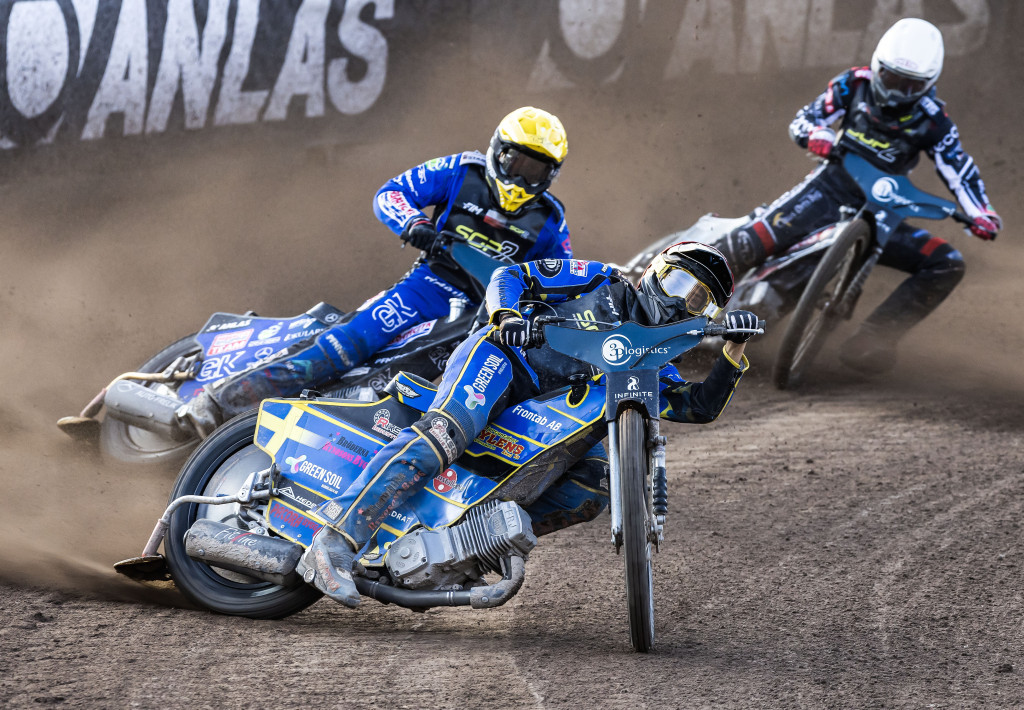 HELLSTROM-BANGS PENS NEW SWEDISH DEAL