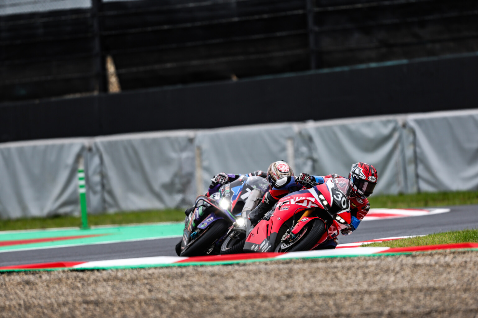 高橋巧が自身の記録を更新、Hondaが「コカ・コーラ」鈴鹿8耐で5連覇を