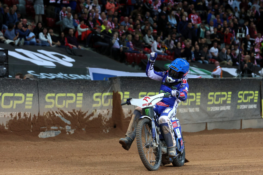 MADSEN WINNING FITNESS FIGHT