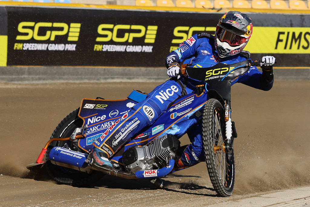 LAMBERT OUT TO EXTEND SPEEDWAY GP STAY